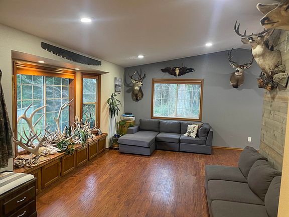 2nd image of 250 Katie Ln