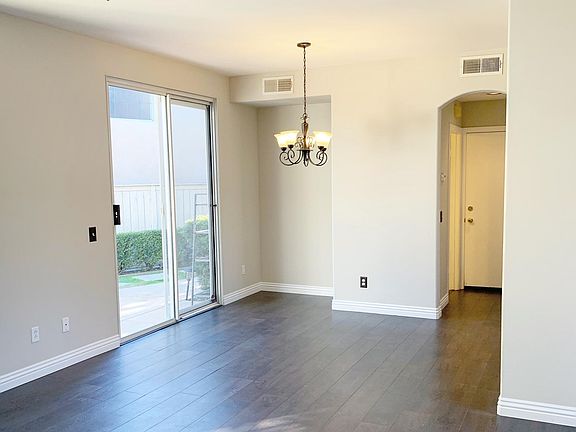 5th image of 9665 Stonecrest Blvd