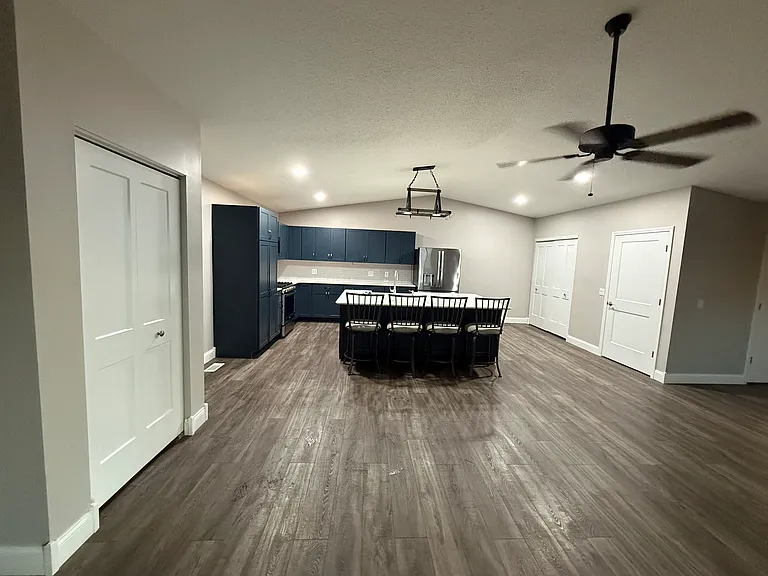 153 Wintergreen Dr — Photo 2
