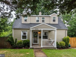 2918 Irvington Rd, Falls Church, VA 22042