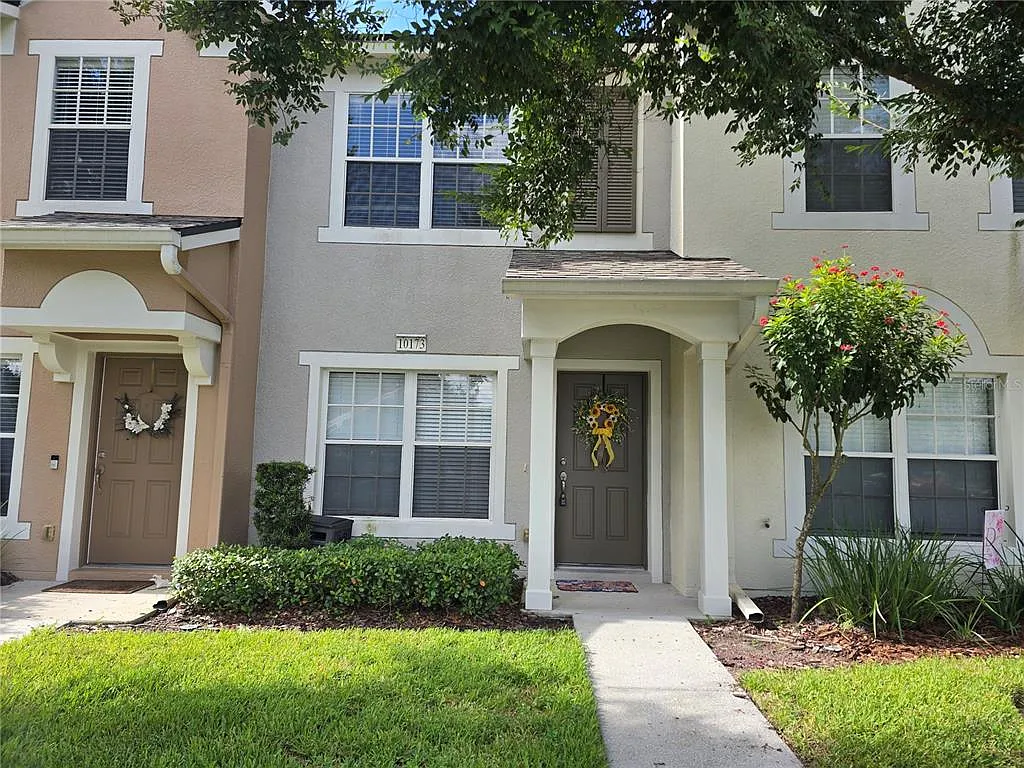 2 bed, 2.5 bath, 1110 sqft, $2,100 — Photo 1