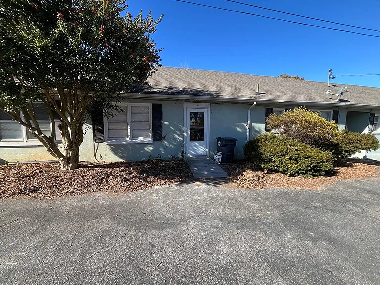 704 Blue Ridge Ave #1 — Photo 11