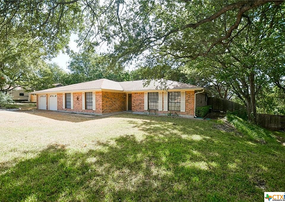 1st image of 821 Trail Crest Dr