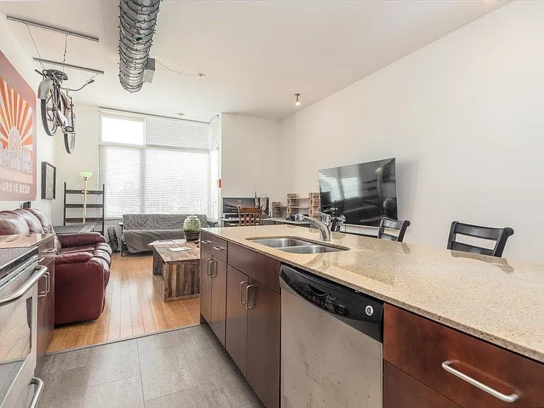 2263 Young Ave E #212 — Photo 8