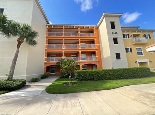 4420 Botanical Place Cir APT 104, Naples, FL 34112