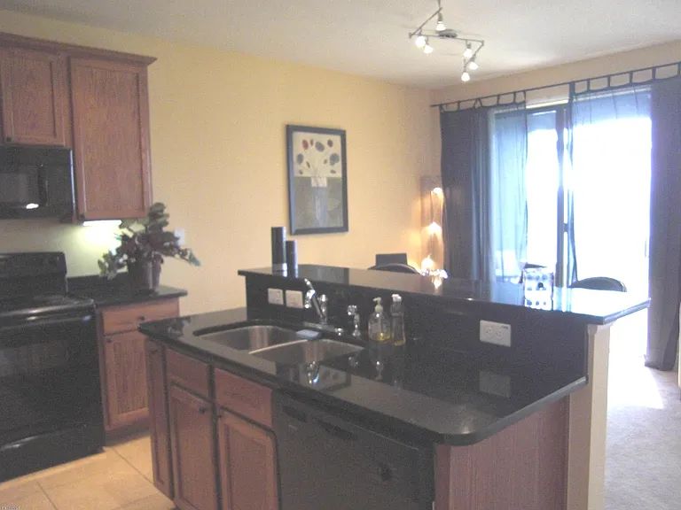 755 Ventura Dr — Photo 5