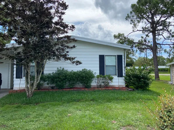 19124 Meadow Brook Ct, North Fort Myers, FL 33903