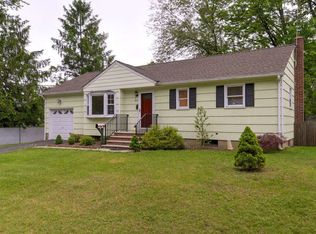 201 Andrew St, Green Brook, NJ 08812