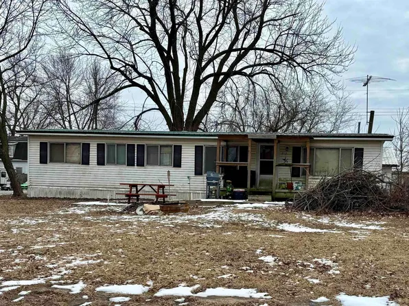 212 E 2nd St, Moulton, IA 52572