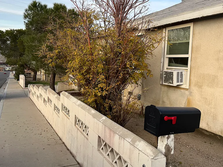 1041 Flora Ave — Photo 25
