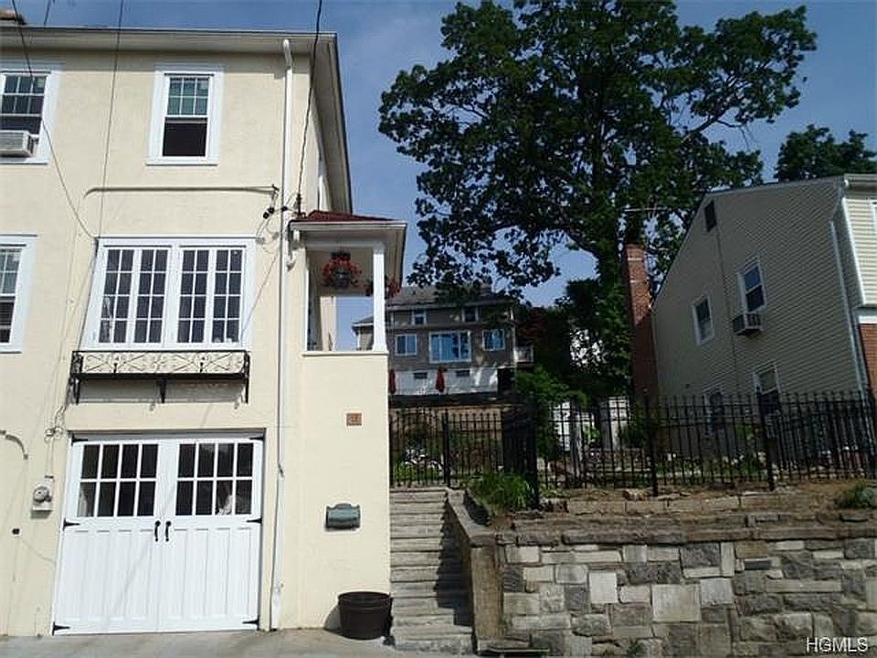 1st image of 12 Franklin St