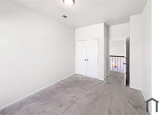 8402 Trail Lake Dr — Photo 10