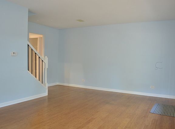4th image of 722 Huntly Ct #722