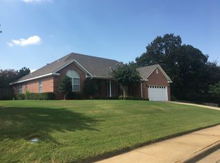 2007 Lion Heart Ln, Jonesboro, AR 72404