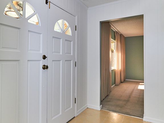 4th image of 8616 Baylor Cir