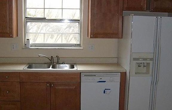 4th image of 4849 Pennswood Dr