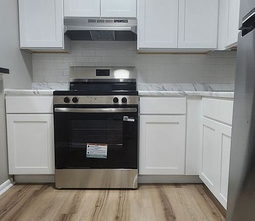 3rd image of 139 S State Rd APT C3