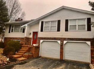 60 Stewart Dr, Hanson, KY 42413