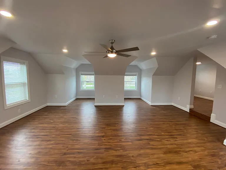 Amazing Spacious Master Bedroom