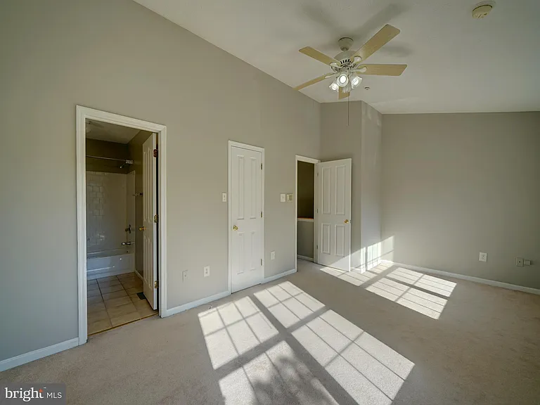 9314 Lawson Ln — Photo 24