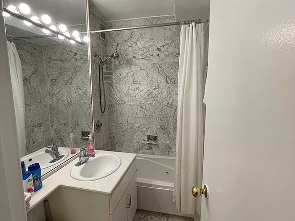 5th image of 333 E 75th St #1BG