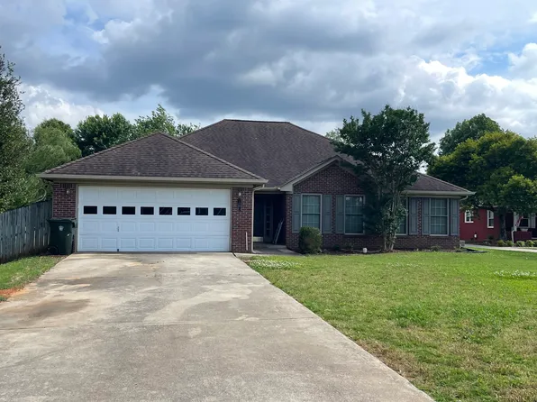 612 Gooch Ln, Madison, AL 35758