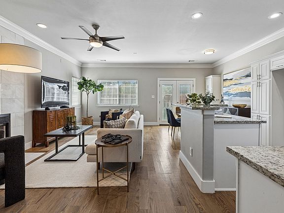 4th image of 706 S Jupiter Rd APT 307