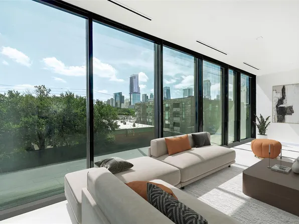 1006 Baylor St #203, Austin, TX 78703