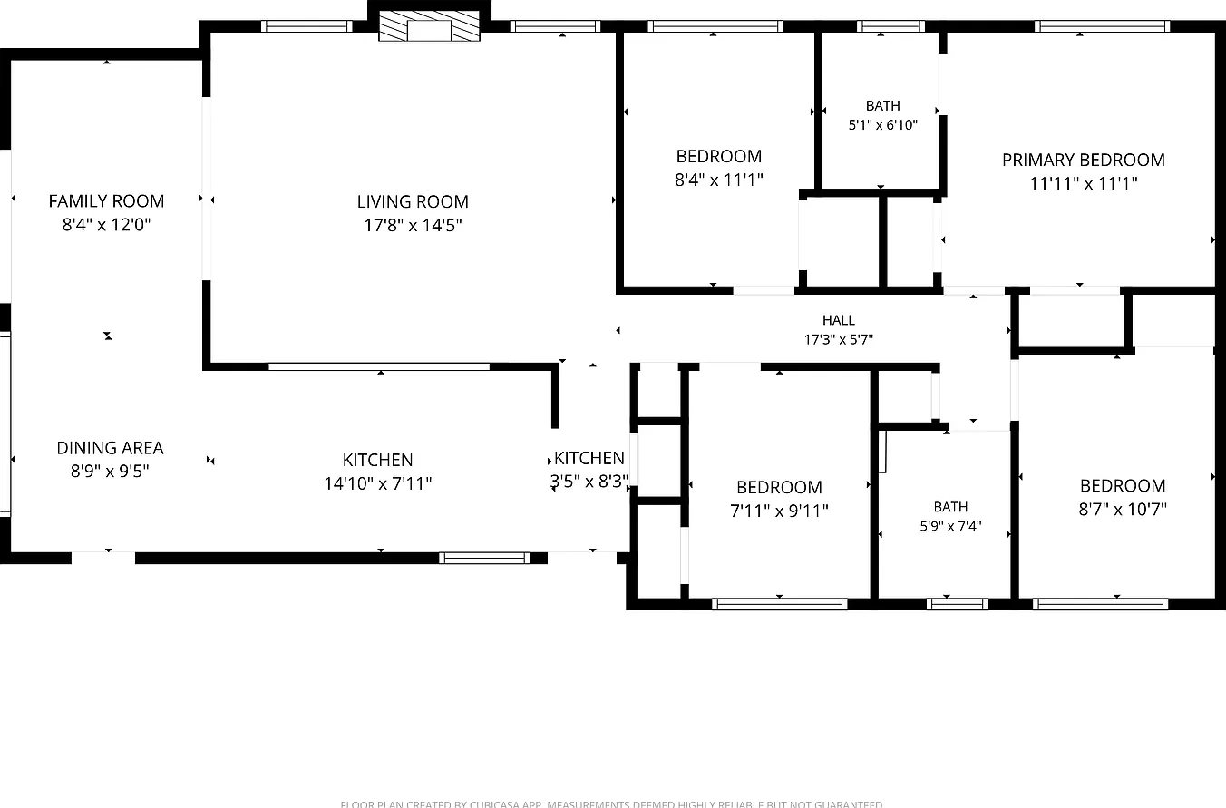 Lovely 4 Bedroom, 2 Bath Vintage Home — Photo 2