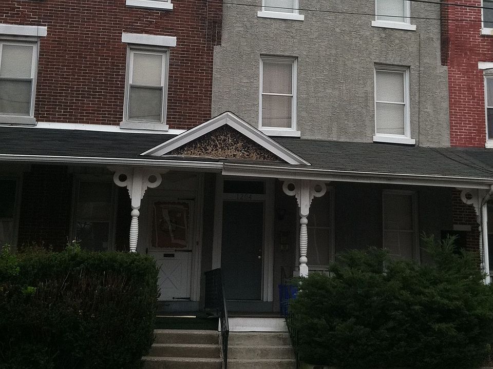 1204 Gray Stucco