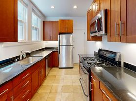 4540 California Street, 1 Bedroom 1 Bath