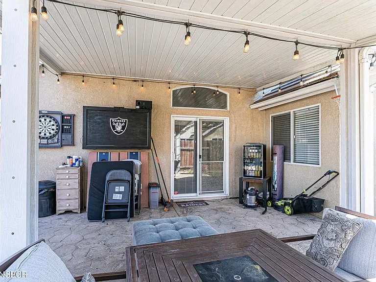 2421 N Baldwin Way — Photo 18
