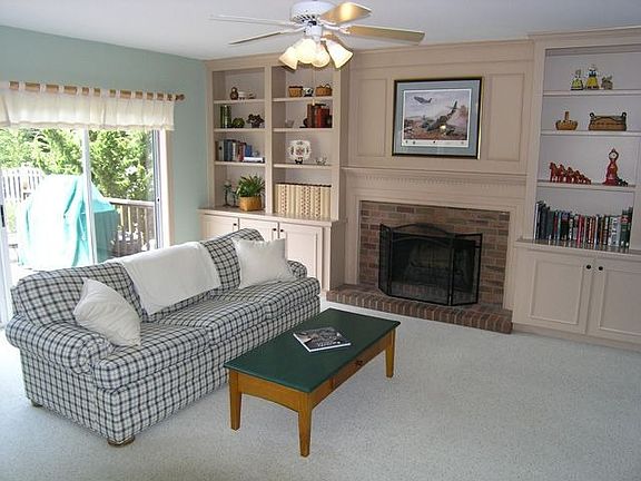 4th image of 701 Chadfield Way NE
