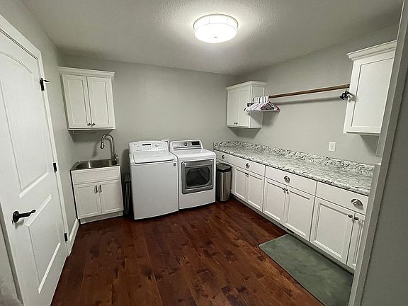 2nd image of 51 West Creek Dr