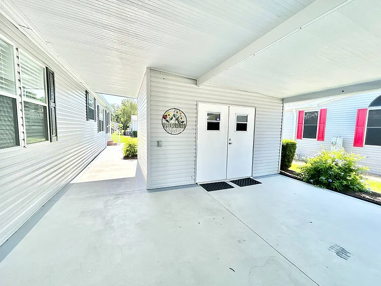5492 Crane Feather Dr — Photo 2