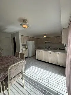 4 bed, $3,500 — Photo 2