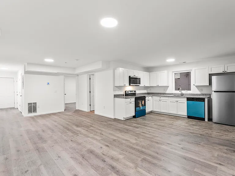12 E Ferry St #3B — Photo 14