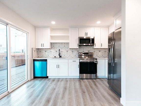 4th image of 4516 33rd St