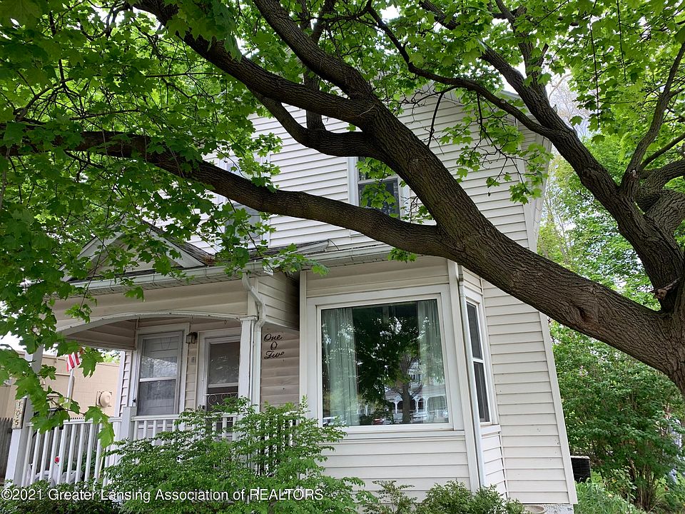 1st image of 105 S Hickory St