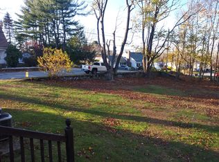 9 W Prospect St, Greenville, RI 02828