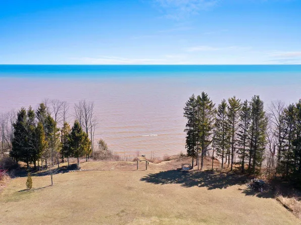 Lakeshore Rd, Kewaunee, WI 54216