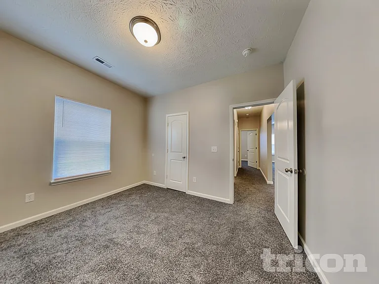 2771 Anchusa Dr — Photo 11