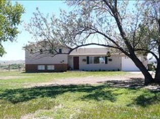 28 Schneider Rd, Cody, WY 82414
