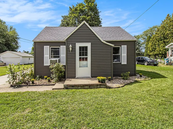 3311 Wayburn Ave SW, Grandville, MI 49418