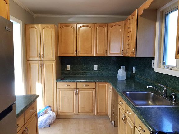 3rd image of 134 Huntley Ave