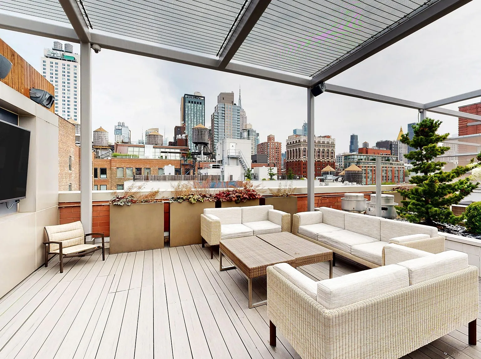 21 Chelsea — Photo 3