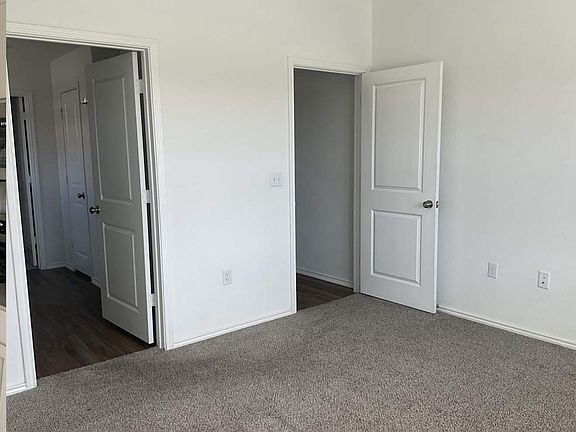 5th image of 10533 Steinbeck Dr