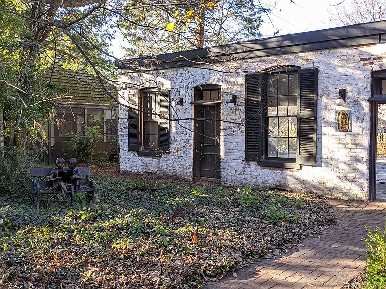 2114 Edgehill Rd #D — Photo 14