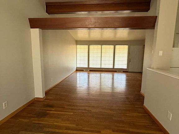 3rd image of 10819 Hallstead Dr