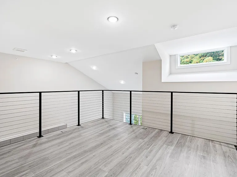 26 Grand St #4 — Photo 10